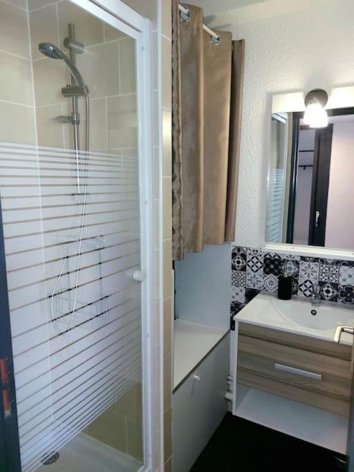 L'Escapade Gruissanaise, Appartement 1 Chambre, Loggia, Climatisation, Wifi Avec Piscines De Mi-Mai A Mi-Septembre Dans Residence Bagian luar foto